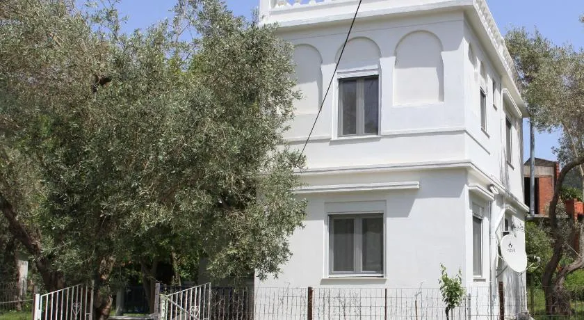 Pyrgos Accommodations - Image 1