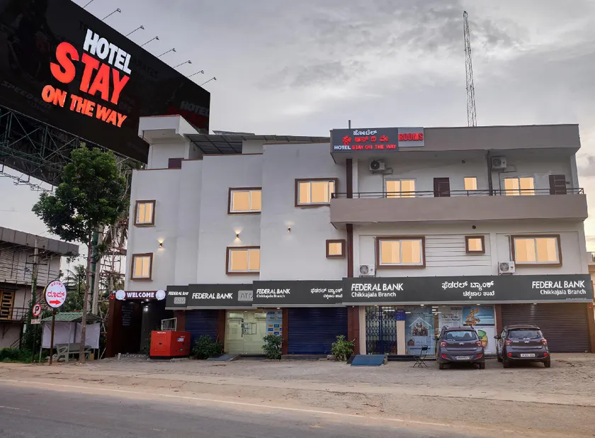 Stay On The Way Transit Hotel - Image 1