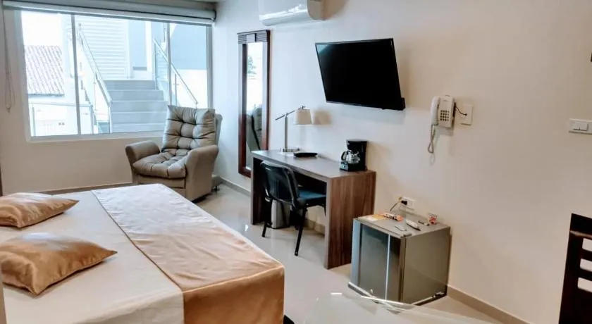 APARTAHOTEL LION - Image 1
