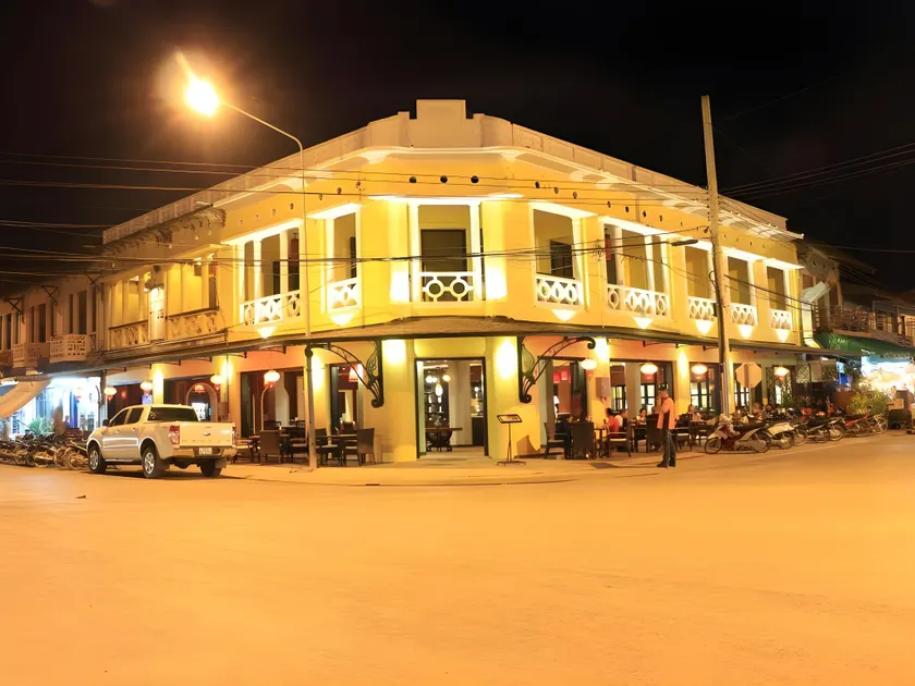 Inthira Thakhek - Image 1
