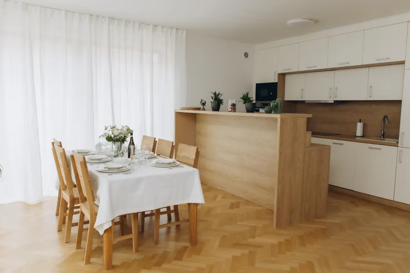 FamilyVilla, new 4 Luxury Big Apartments, parking - Image 1