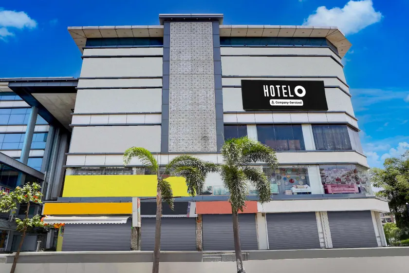 Hotel O Amroli Surat - Image 1
