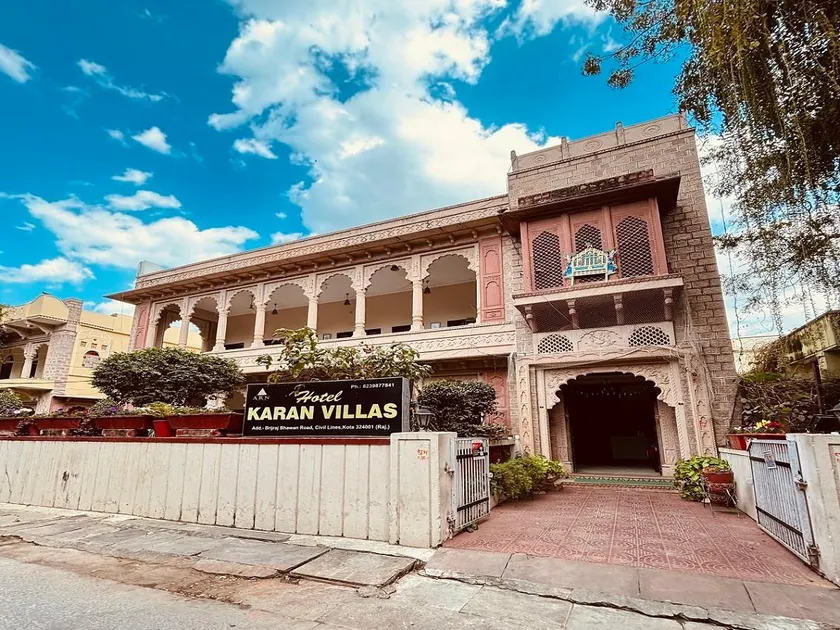 HOTEL KARAN VILLAS - Image 1