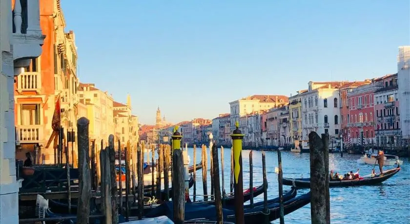 Ca Dode Grand Canal - Image 1