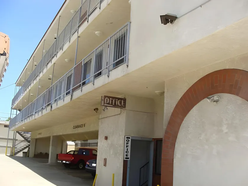 Horizon Inn Motel - Image 1