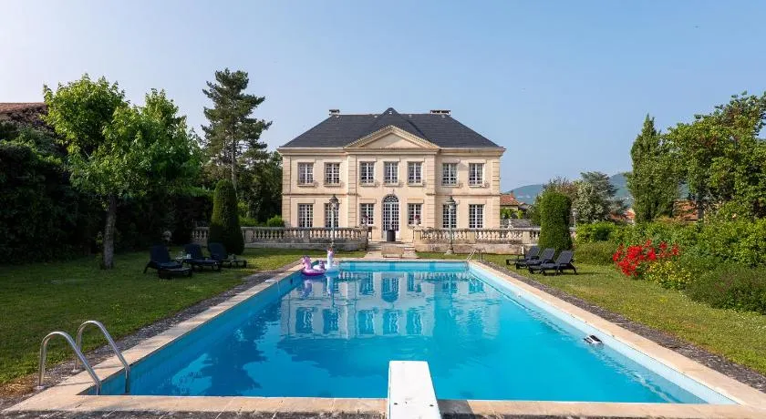 Douce France - Image 1