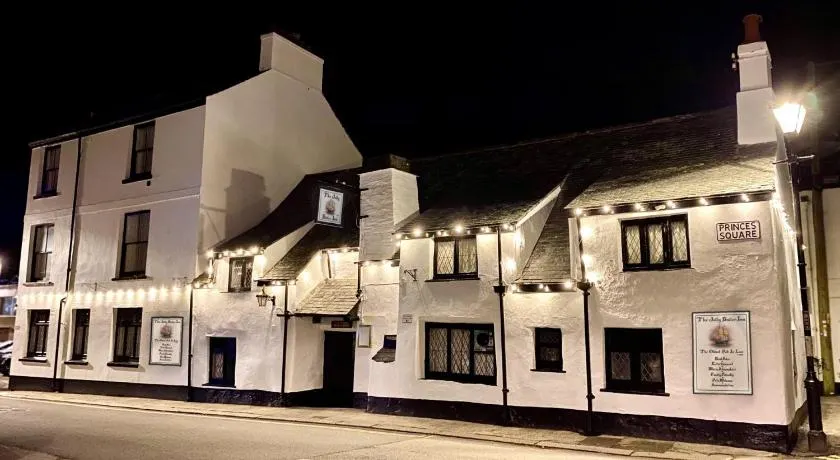 Jolly Sailor Inn - THE OLDEST PUB IN LOOE - Family run and full of charm and character - Image 1