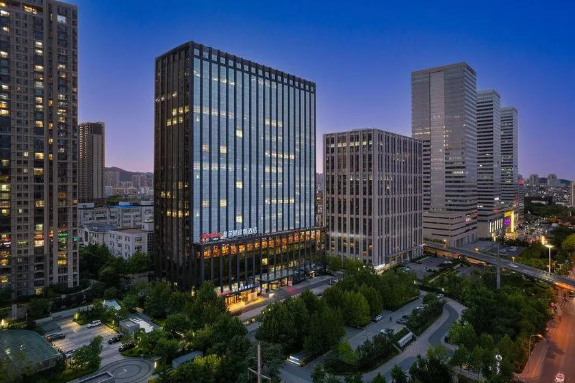 Hampton by Hilton Dalian High-Tech Zone - Image 1