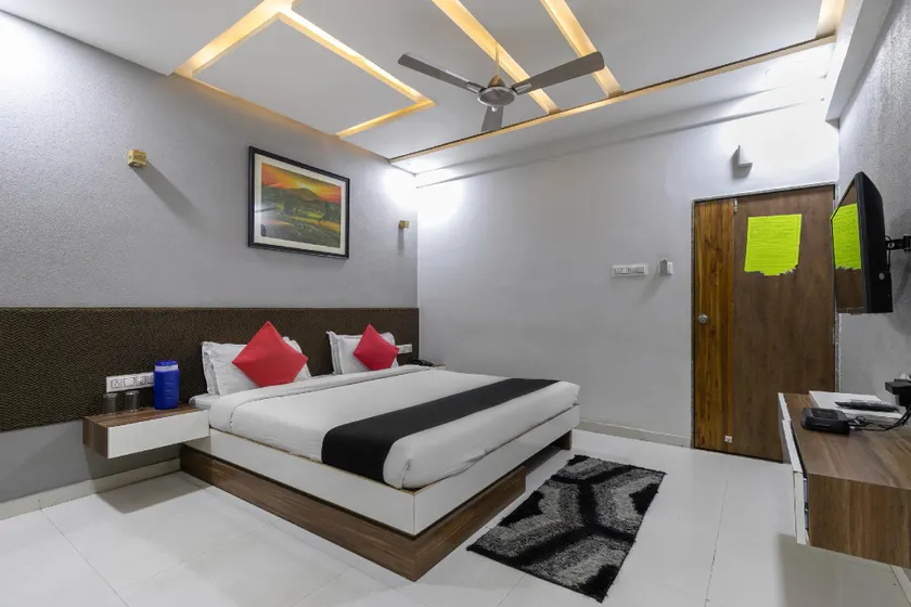 Collection O 79275 Hotel Neelkanth Bliss - Image 1