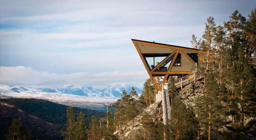 Eagle Nest Eco Lodge - Image 1