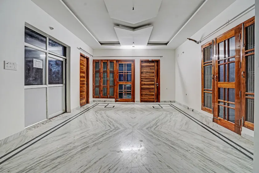 Hotel O Rudra Palace - Image 1