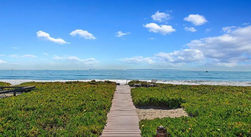 Garden Cottage at Miramar Beach with Shared Deck - Image 1