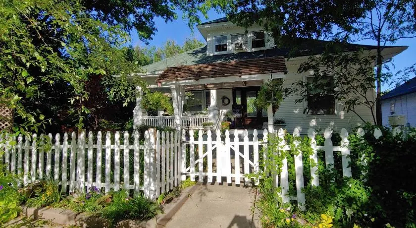 Delano Bed and Breakfast - Image 1