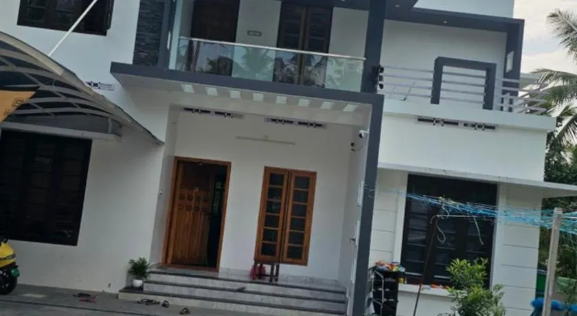Zenara Home Stay - Image 1