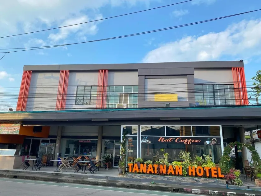 Tanatnan Hotel - Image 1