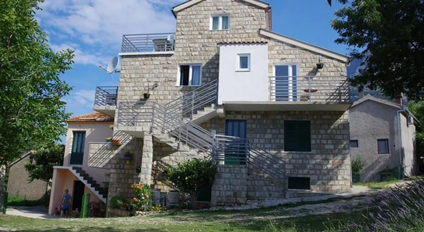 Villa Roza Dalmatian escape - Image 1