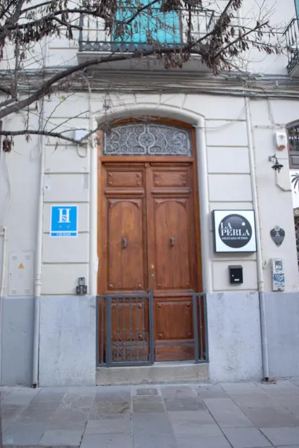 La Perla Granada Suites - Image 1