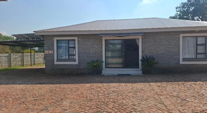CE Guesthouse - Image 1