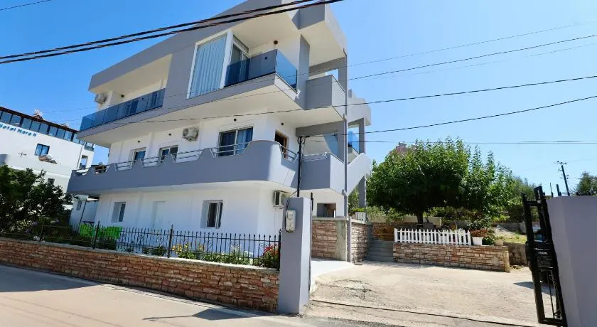 Klejvi Apartments - Image 1