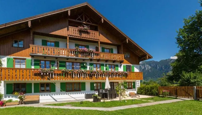 Jägerhof und Jägerstadel - Image 1