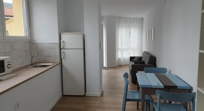 Apartamentos y estudios EL CENTRO - Image 1