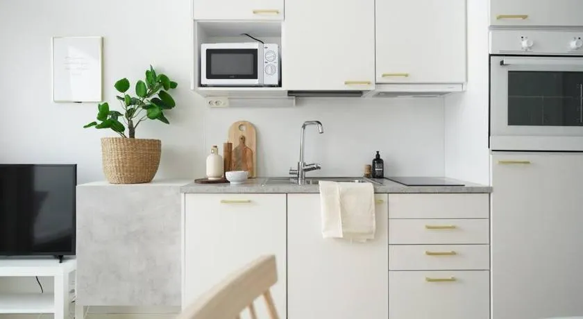 Maple Loft Apartment - Image 1