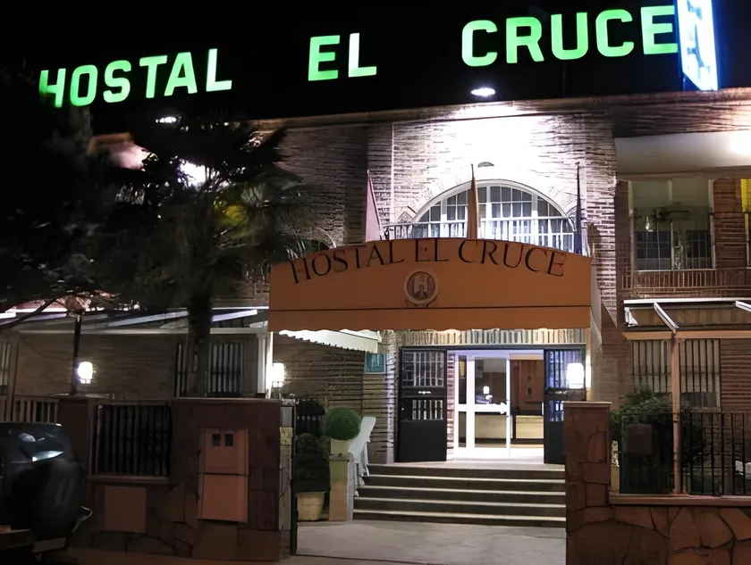 Hostal El Cruce - Image 1