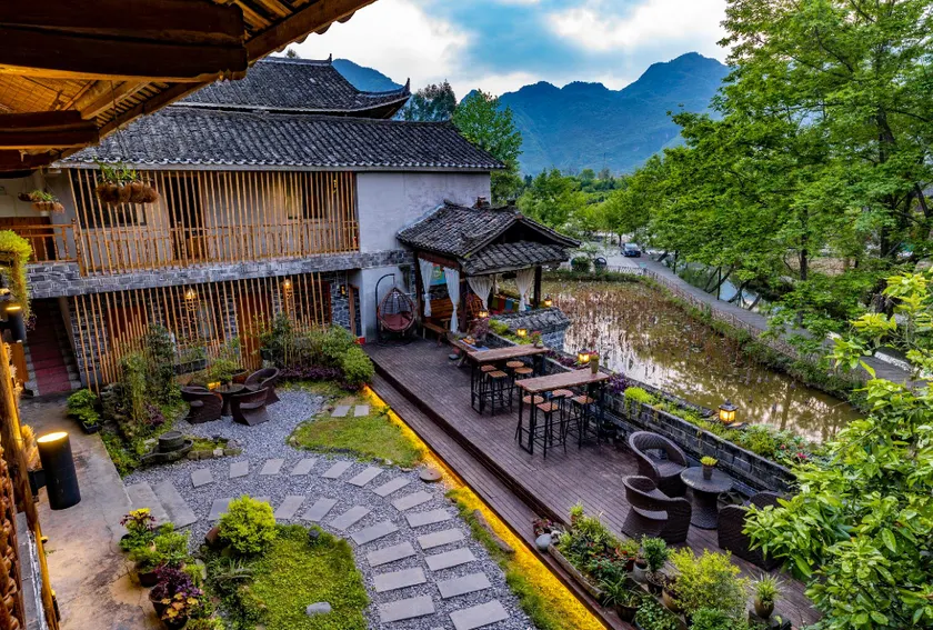 Yunshe Puju Guesthouse - Image 1