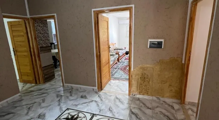 Oasis house S2 - Image 1