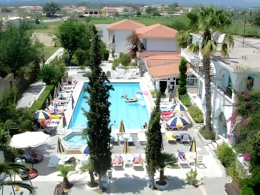 Kalamaki Zakynthos Apartments - Image 1