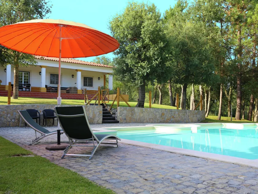 Rifugio per famiglie con piscina; Caldas da Rainha - Image 1
