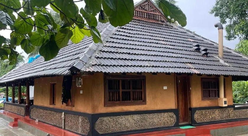 Aravanazhi tharavadu - Image 1