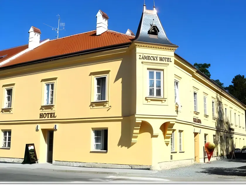 Zamecky Hotel Lednice - Image 1