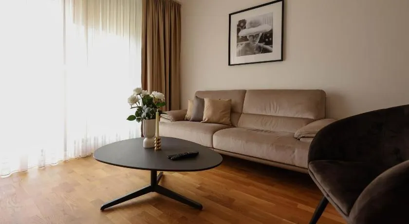 Adria Gold - Bayview - Luxury - Image 1
