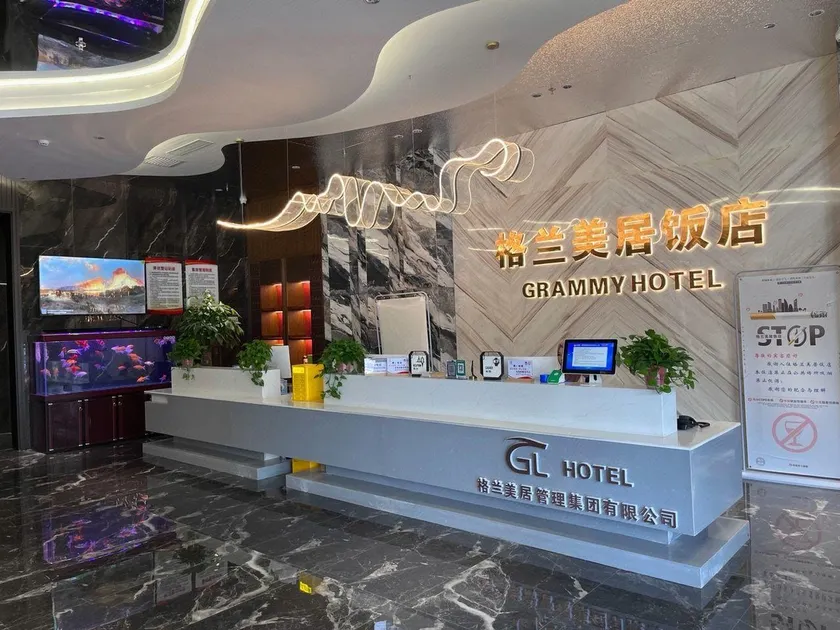 Grand Mercure Hotel - Image 1