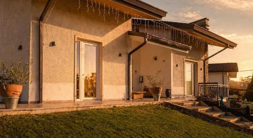 Nest Guesthouse - Image 1