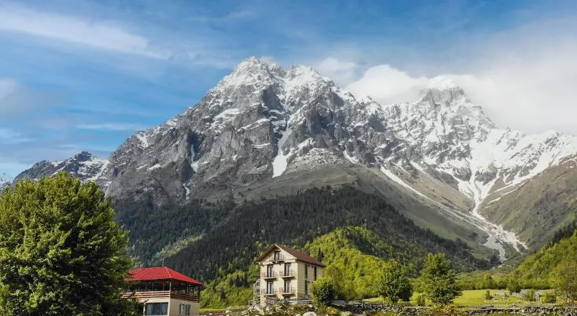 Panorama Ushba - Image 1