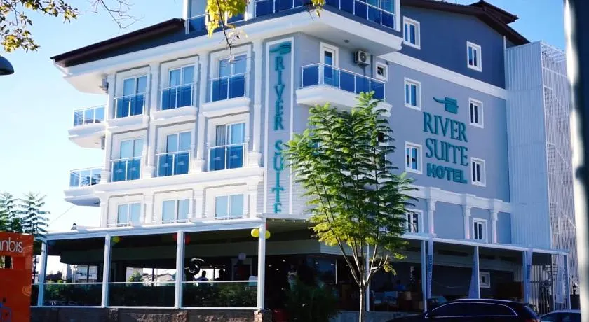 River suite hotel - Image 1