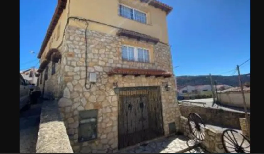 La murallita de Aroa - Image 1