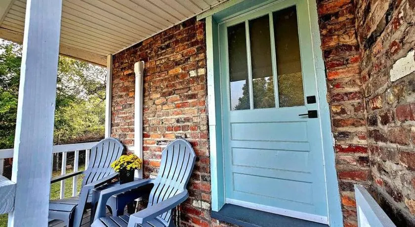 Brickhaven: Bristol's Landmark 1880s Brick Home - Image 1