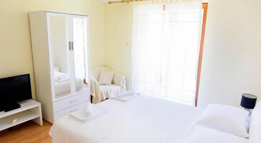 Apartment ANA Podstrana - Image 1