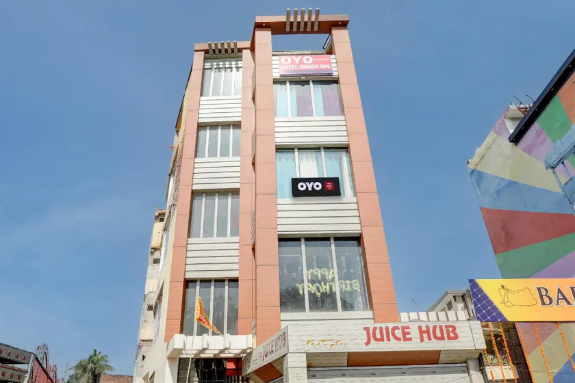 OYO 823935 Hotel Awadh Inn - Image 1