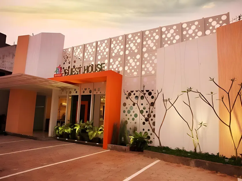Bintang Tiga Guest House - Image 1