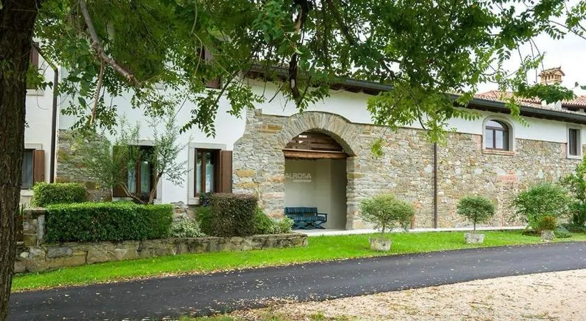 Valrosa Country Resort - Image 1