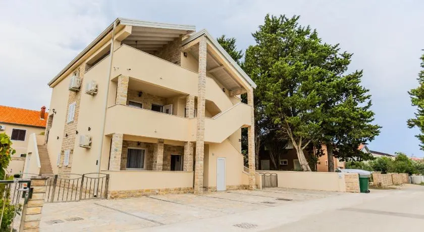 Apartments Lorena - Image 1