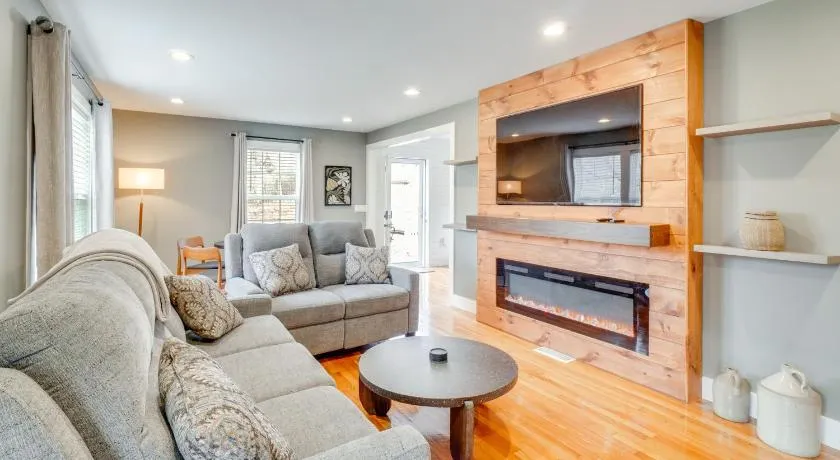 Contemporary Family Home Near Cherokee Lake! - Image 1