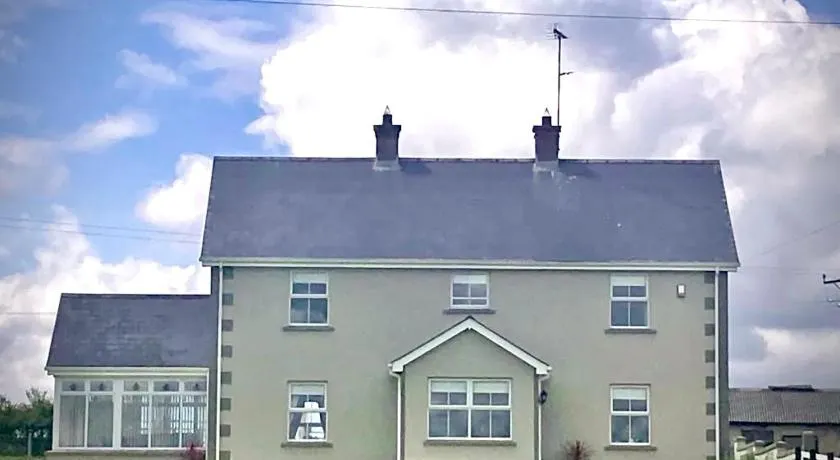 Corraglass House - close proximity to Cuilcagh - Image 1