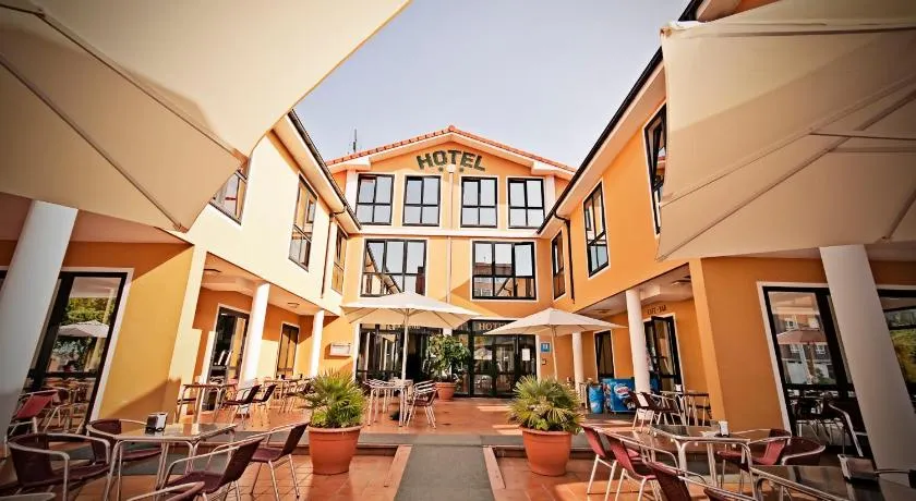 Hotel Piedras - Image 1