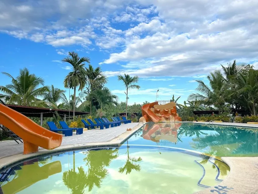 Relaxing Garden Resort - Image 1