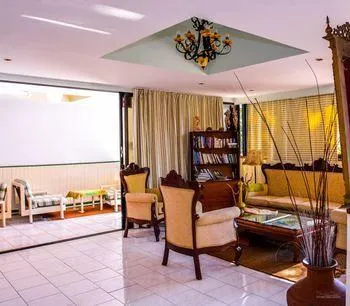 Lefka Hotel & Apartments - Image 1